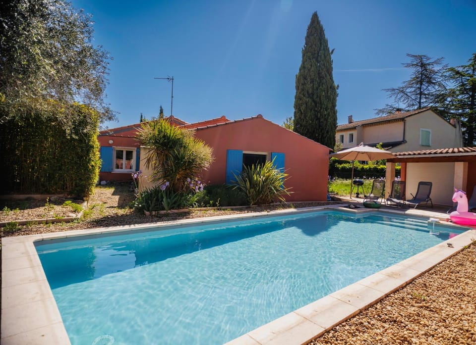 Property building, Day, Garden, Garden view, Pool view, Swimming pool, sunbed