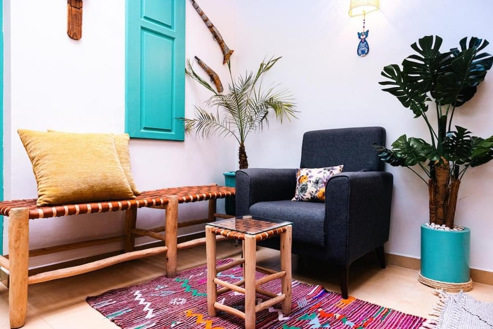 Living room, Seating area