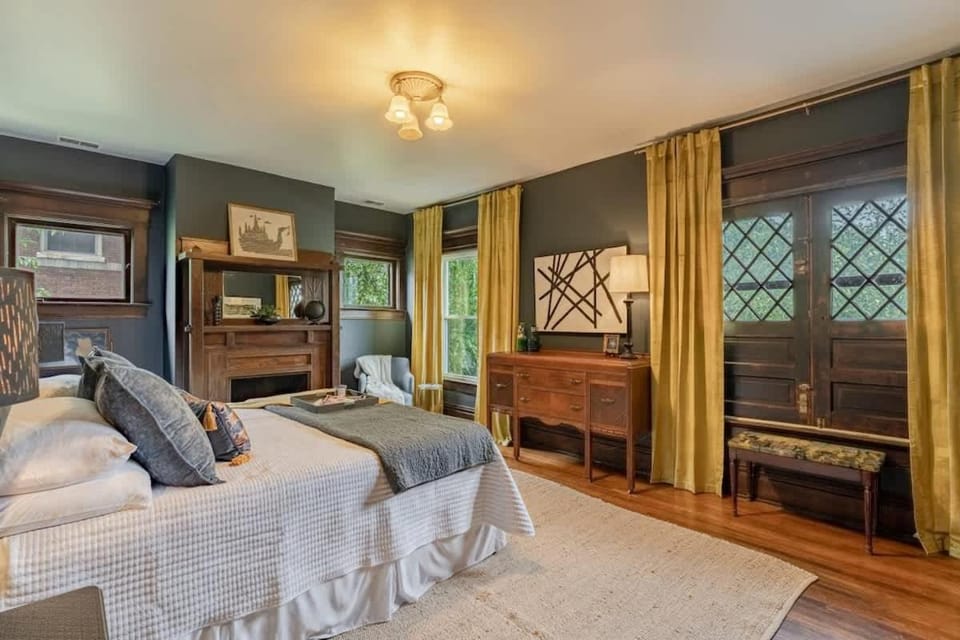 Akrons Werner House Historic 4 Bedroom Luxury House in Akron