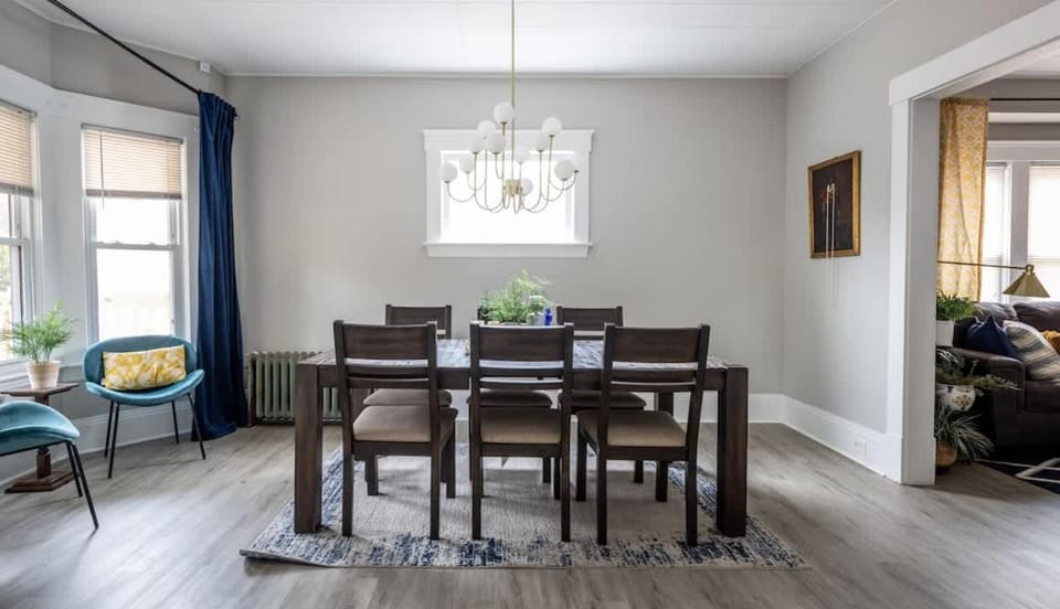 Large Renovated 4 Bedroom Home 9 min to Downtown CLE House in Ohio City