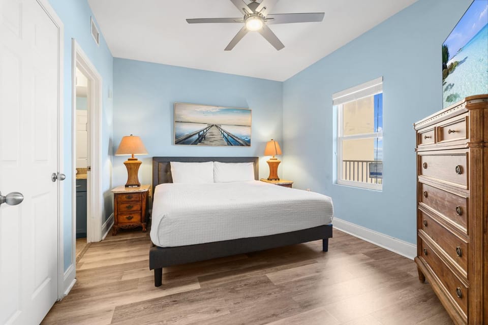 Spacious 1-Bedroom! Ocean Views & 5 Pools Resort! by Dolce Vita Getaways PCB Apartment in Panama City Beach