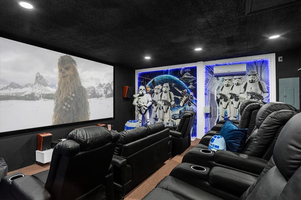 Communal lounge/ TV room, TV and multimedia, Evening entertainment