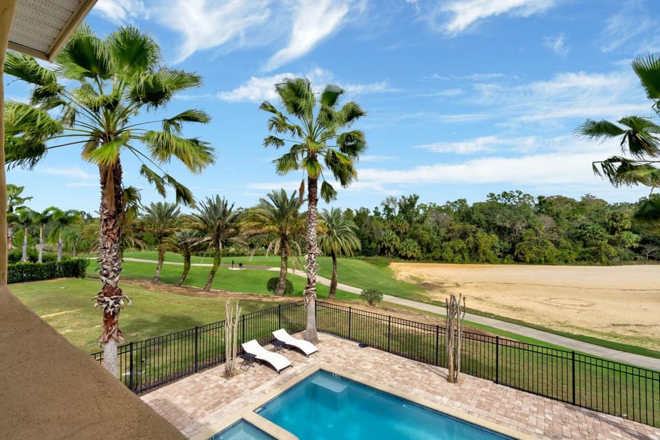 RD733M Fairway Marvel House in Four Corners