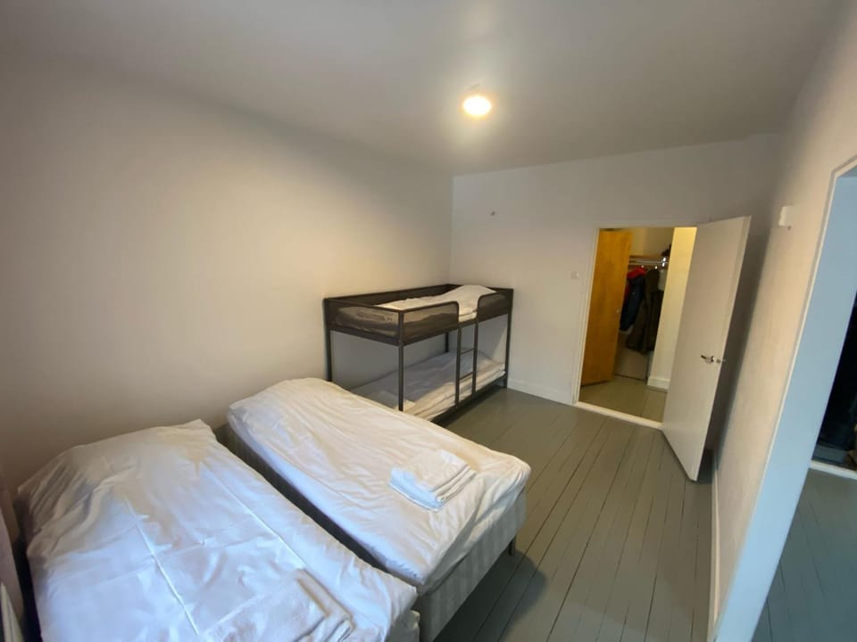 Bed, Photo of the whole room, Bedroom, bunk bed