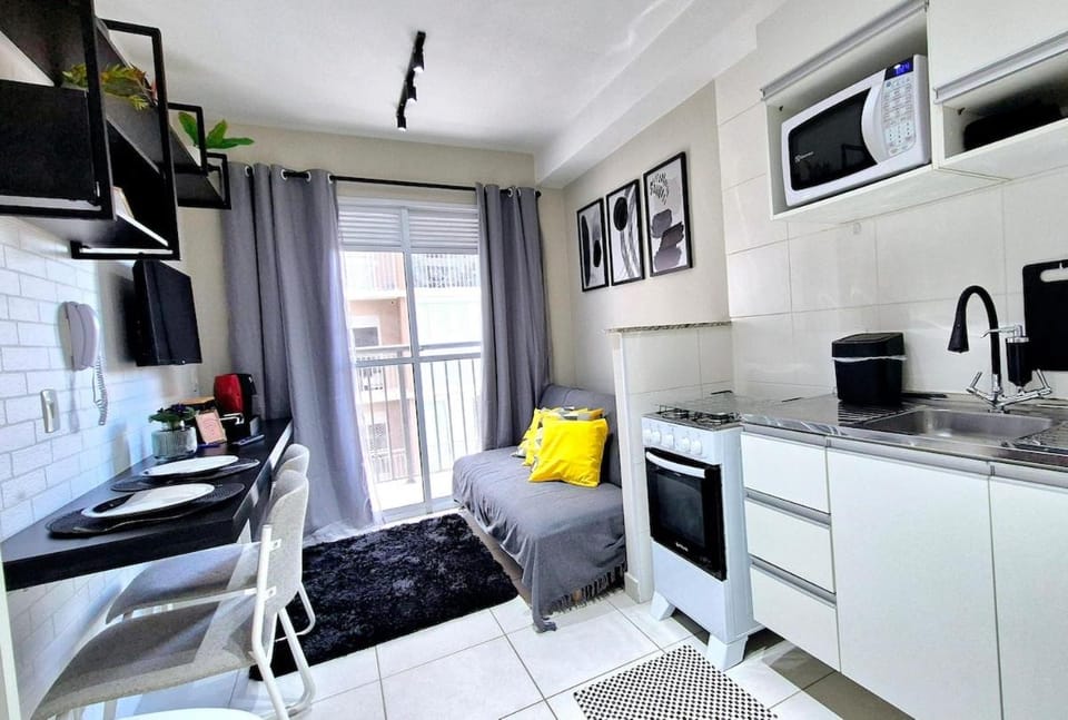 CT183 - Espaço Estiloso Próximo à Estação da CTPM Apartment in Sao Paulo City