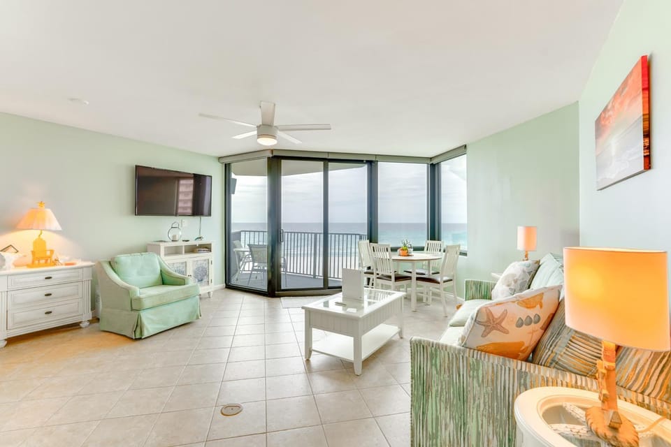 Gulf-View Balcony: Beachfront Condo in PCB! House in Panama City Beach
