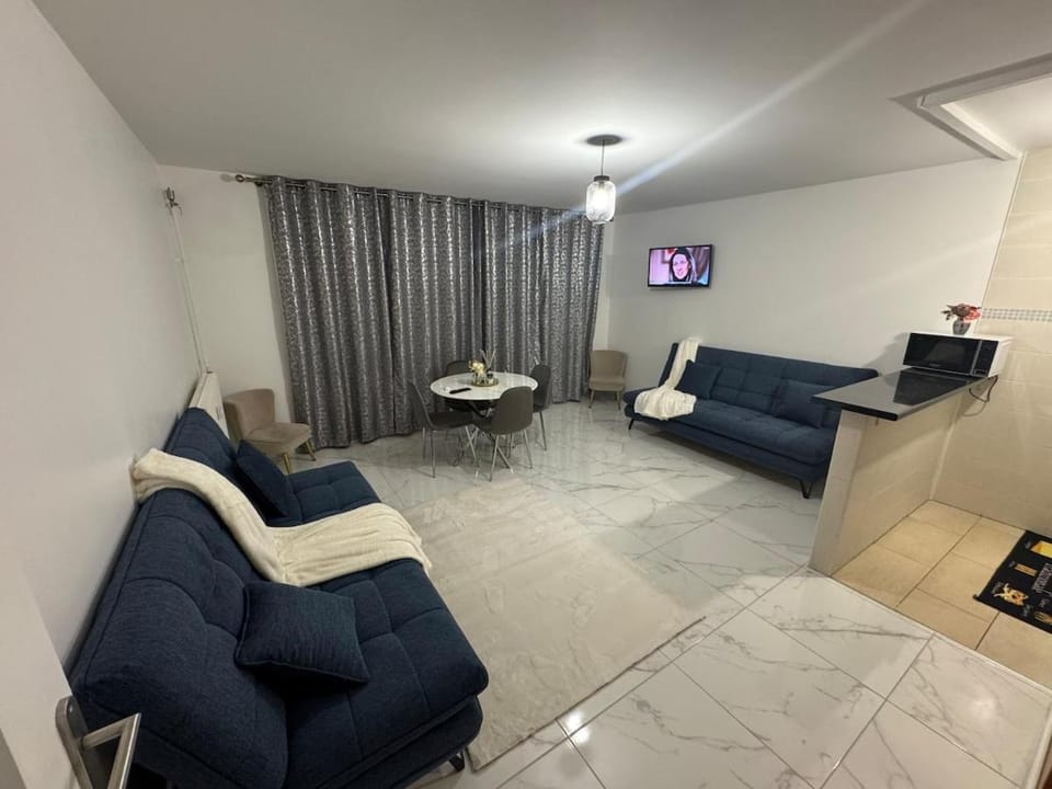 Quiet apartment near metro Apartment in Pantin