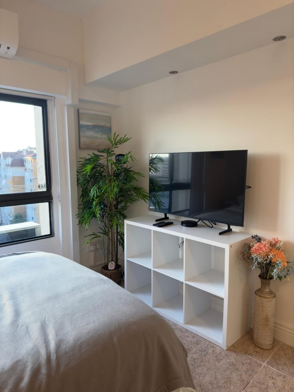 VV - Cosy Studio in City Centre with Pool Apartment in Gibraltar