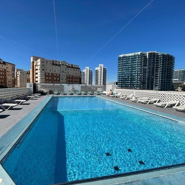 VV - Cosy Studio in City Centre with Pool Apartment in Gibraltar