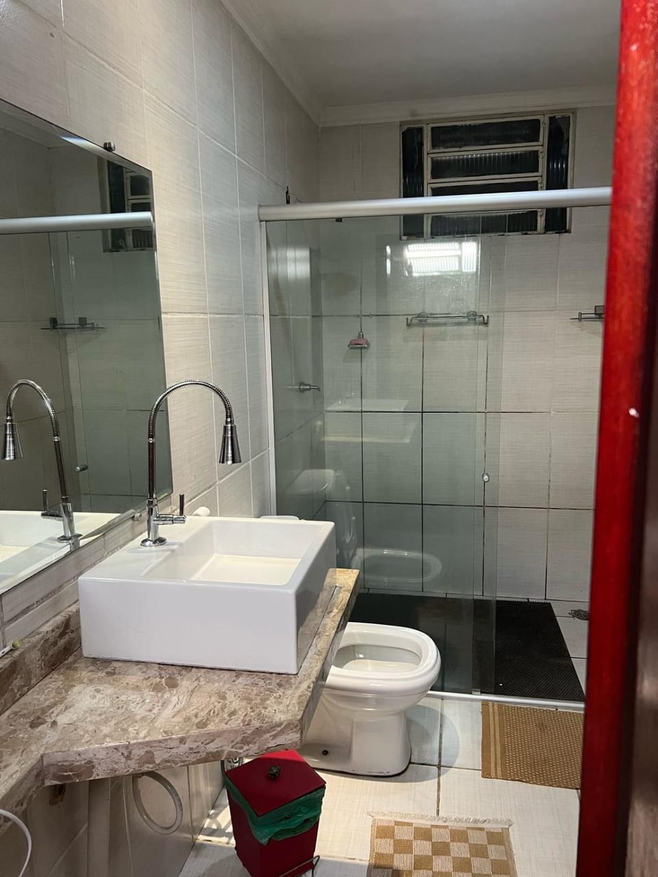 Shower, Bathroom, towels