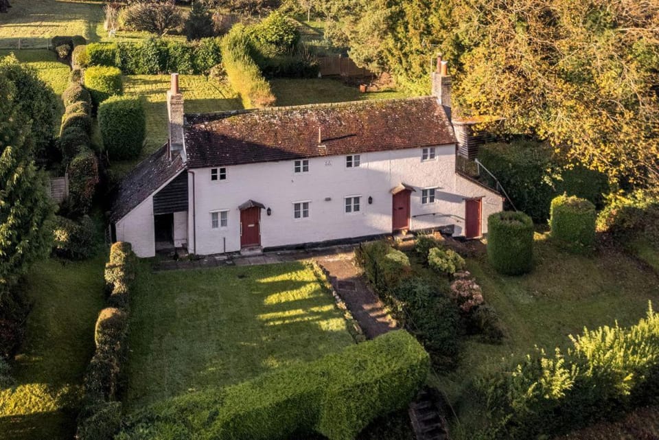 Mantlemas Cottage Apartment in Mid Sussex District