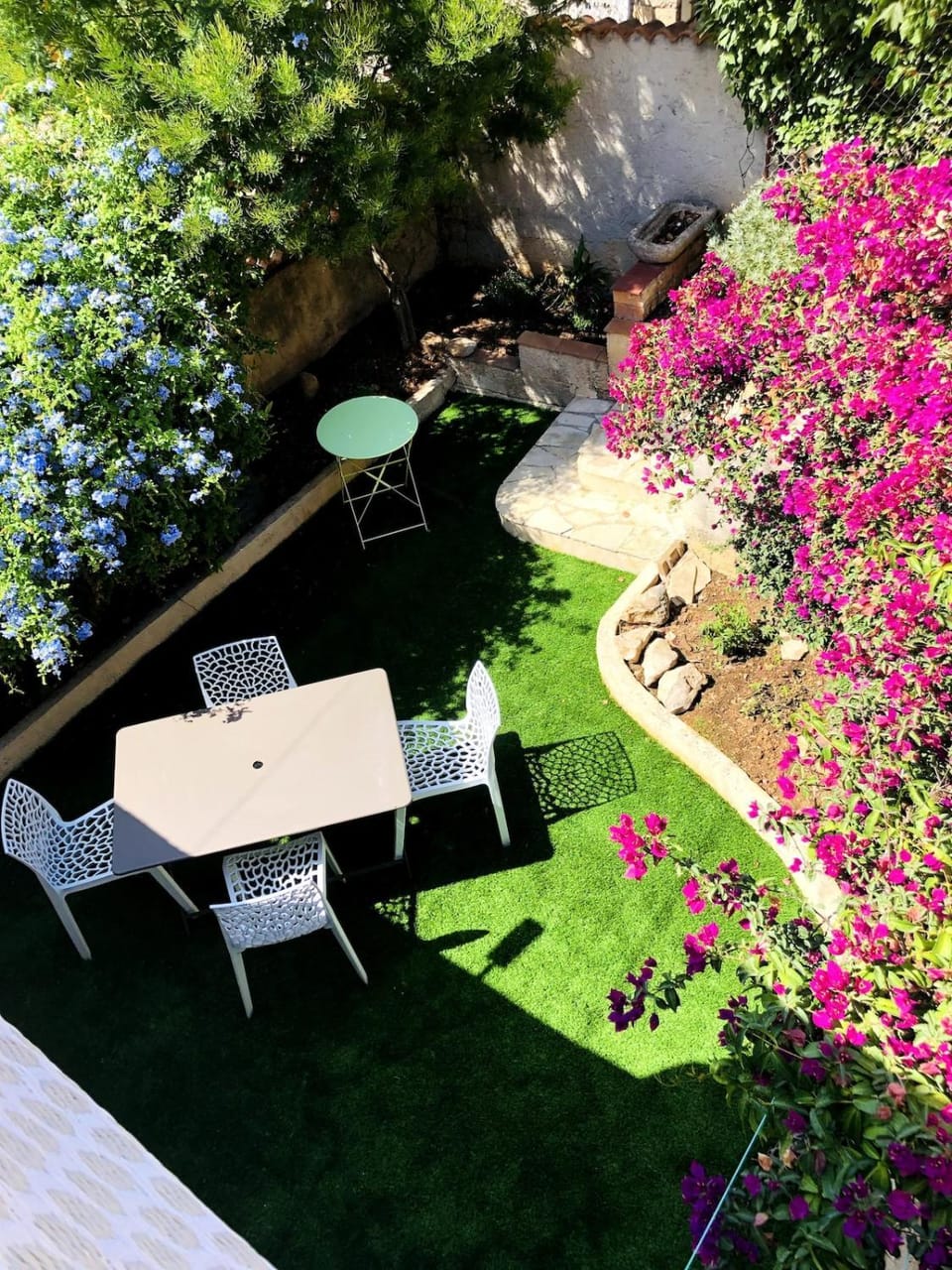 Patio, Spring, Day, Garden, Balcony/Terrace, Dining area, Garden view