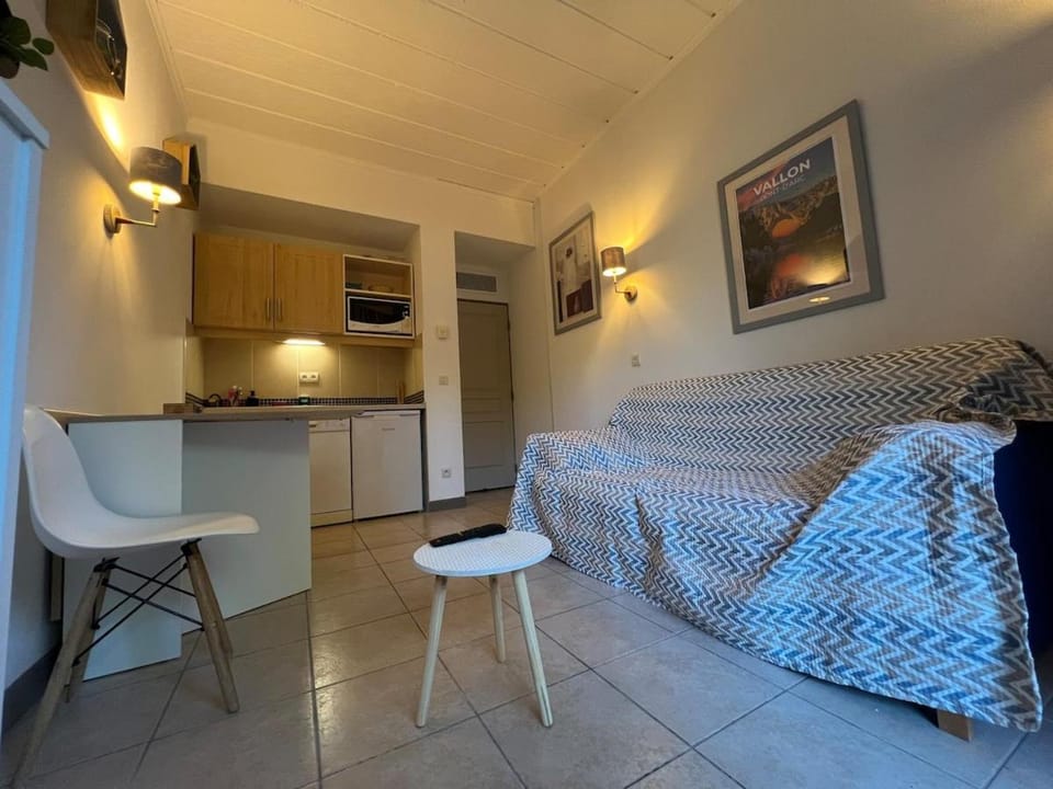 Chez Leslie et Michael - Sowell family Apartment in Grospierres