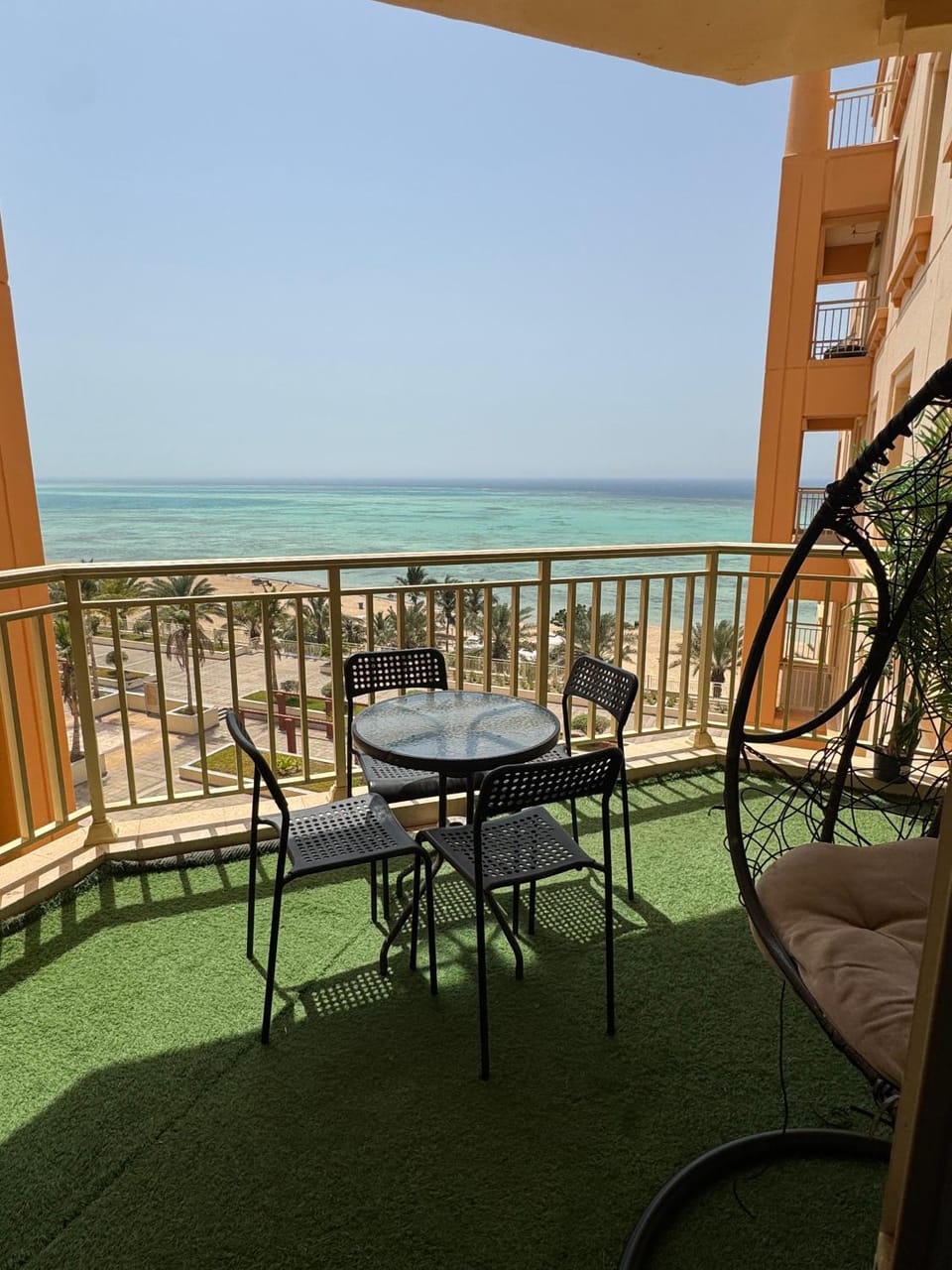 Day, Natural landscape, View (from property/room), Balcony/Terrace, Living room, Seating area, Dining area, Beach, Sea view