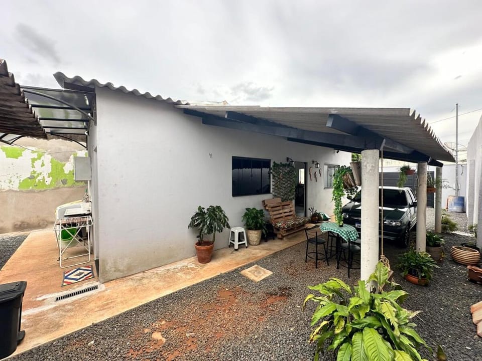 Casa novinha, com suite e garagem grande Apartment in Uberaba