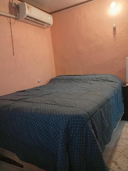 Bedroom, air conditioner