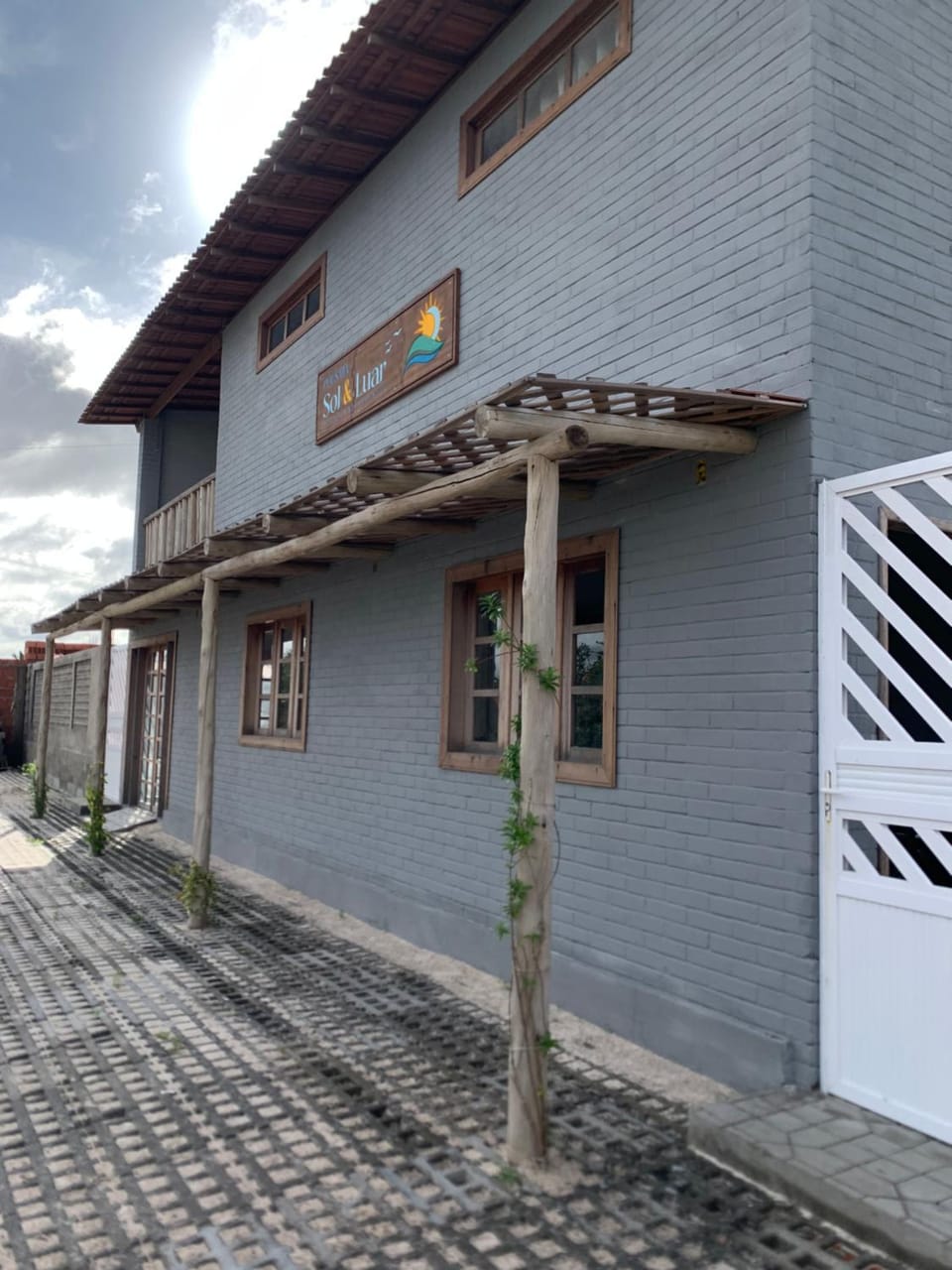 Property building, Day