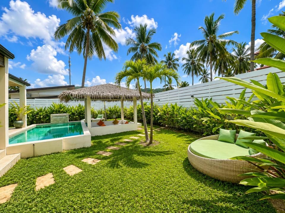 Day, Garden view, Pool view, Swimming pool, sunbed