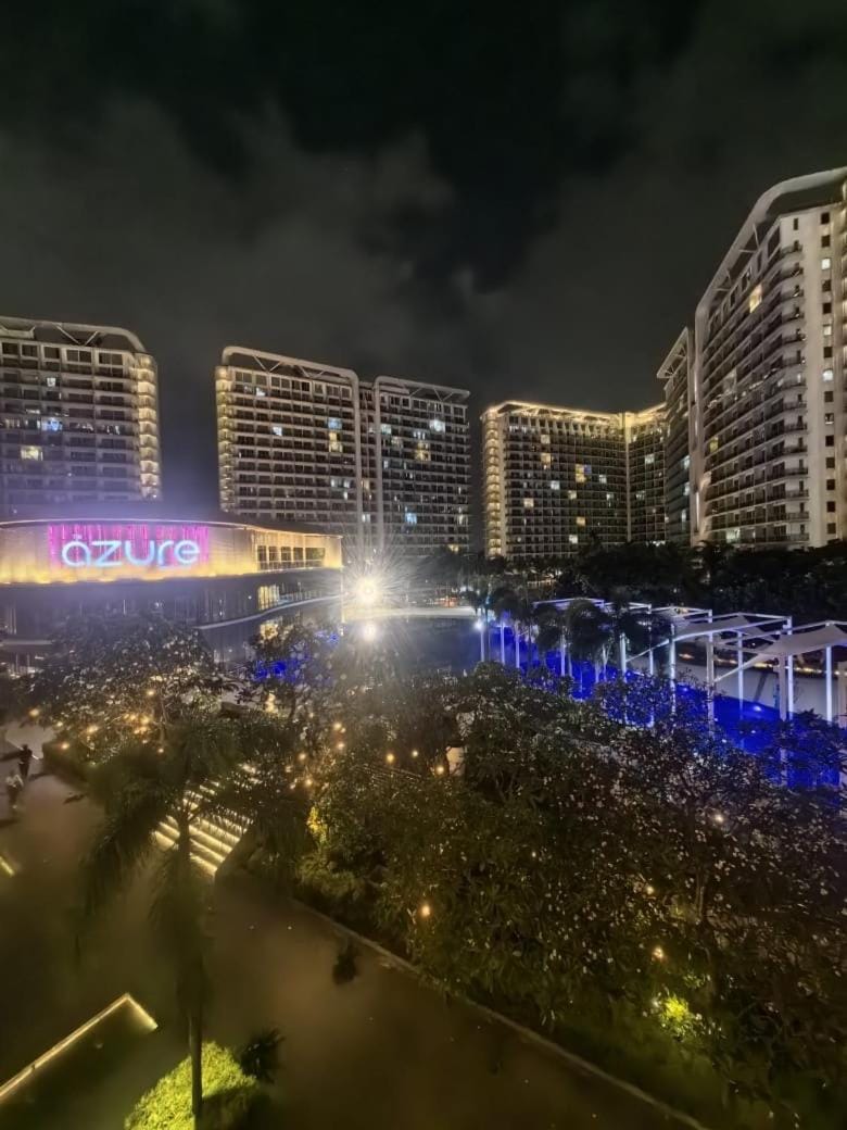 AZURE BICUTAN MALDIVES Tower Apartment hotel in Paranaque