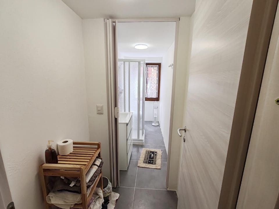 Bathroom, towels, towels