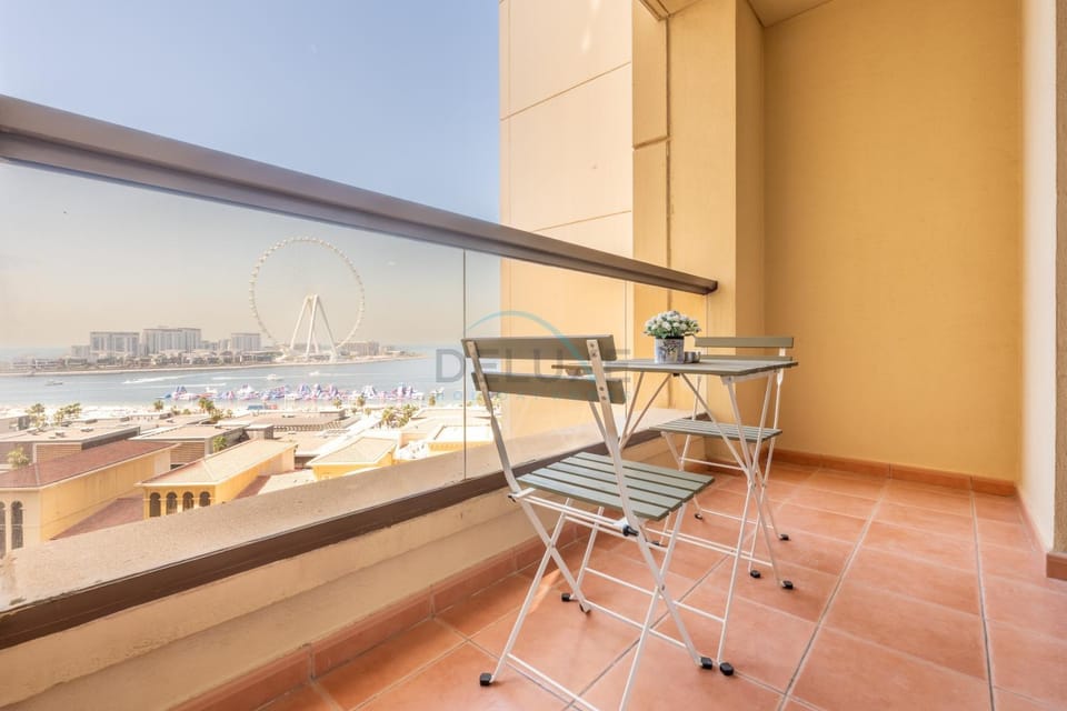 View (from property/room), Balcony/Terrace, Landmark view, Sea view