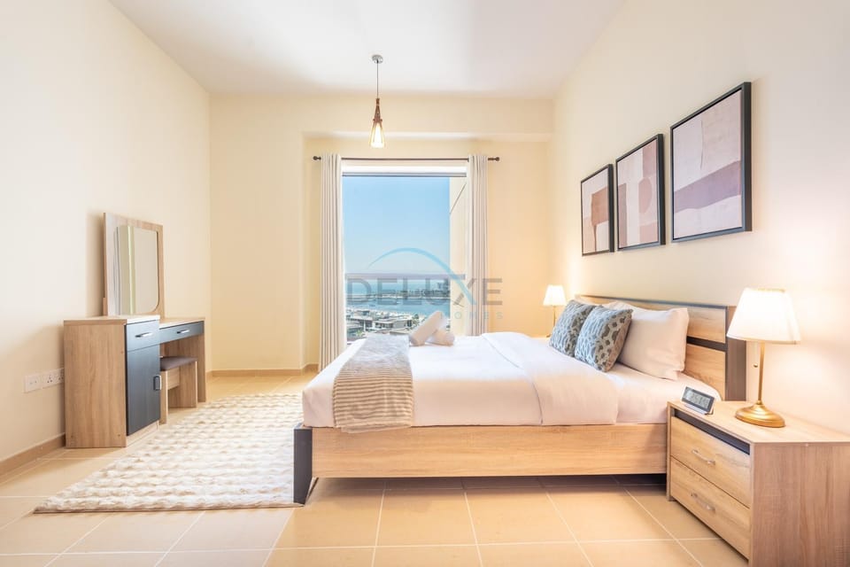 Bed, Photo of the whole room, Bedroom, Sea view, wardrobe