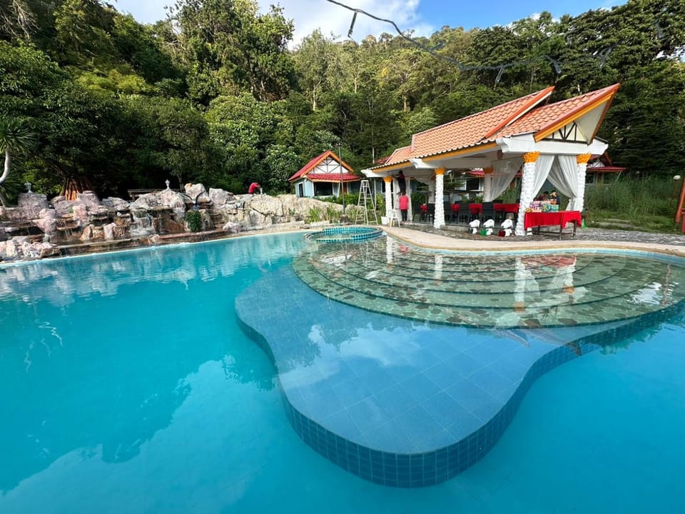 Villa Beside Swiming Pool With Garden View Villa in Ko Chang
