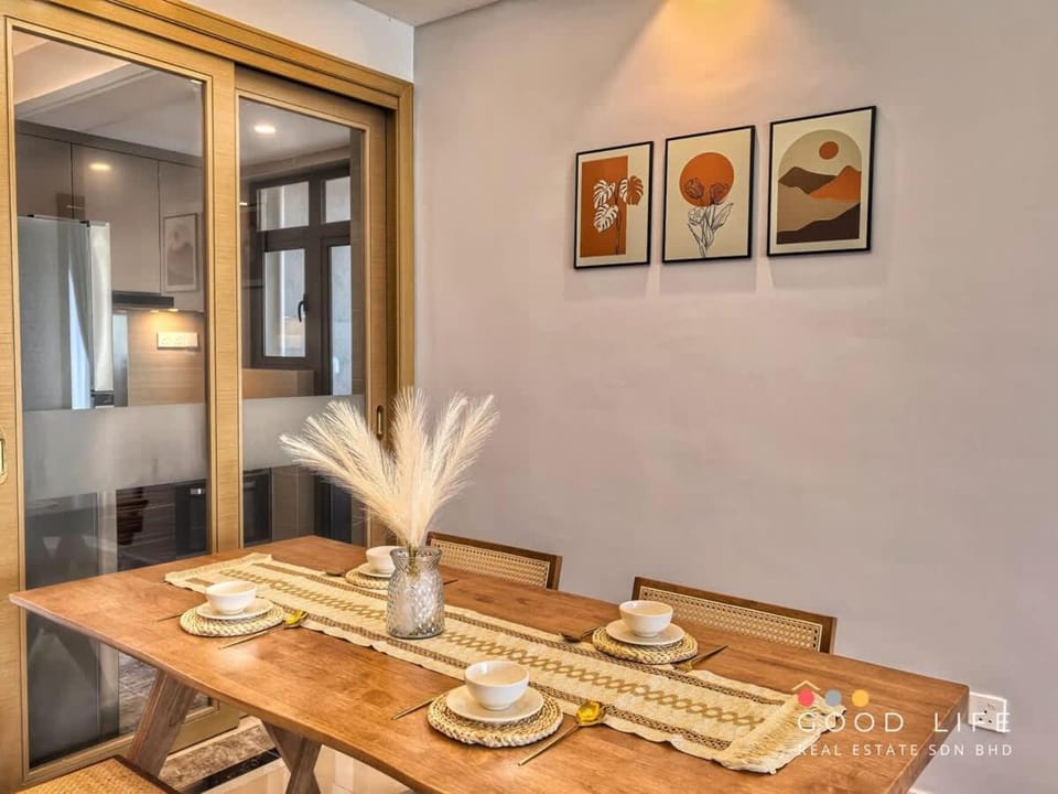 R&F Princess Cove 2, 3BR, Sea View, JB CIQ, by Good Life Homestay House in Johor Bahru