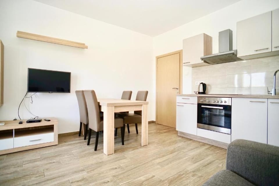 Apartments Teo Trogir-Seget Apartment in Trogir