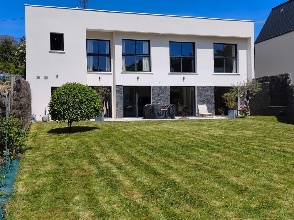 Property building, Natural landscape, Garden, Garden view