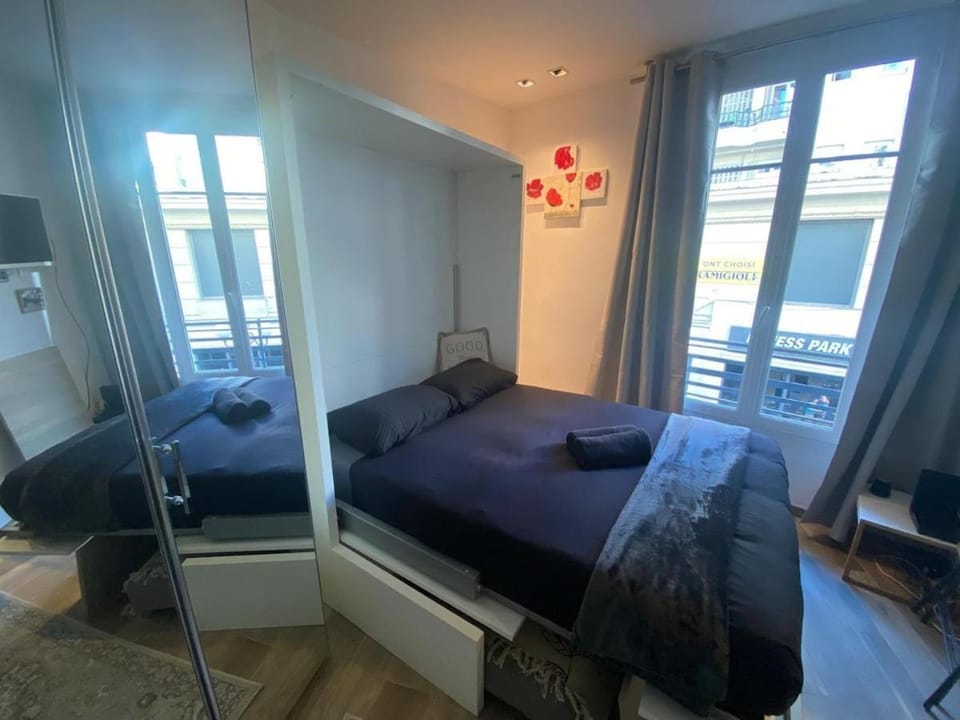 Cosy Studio Promenade Apartment in Nice