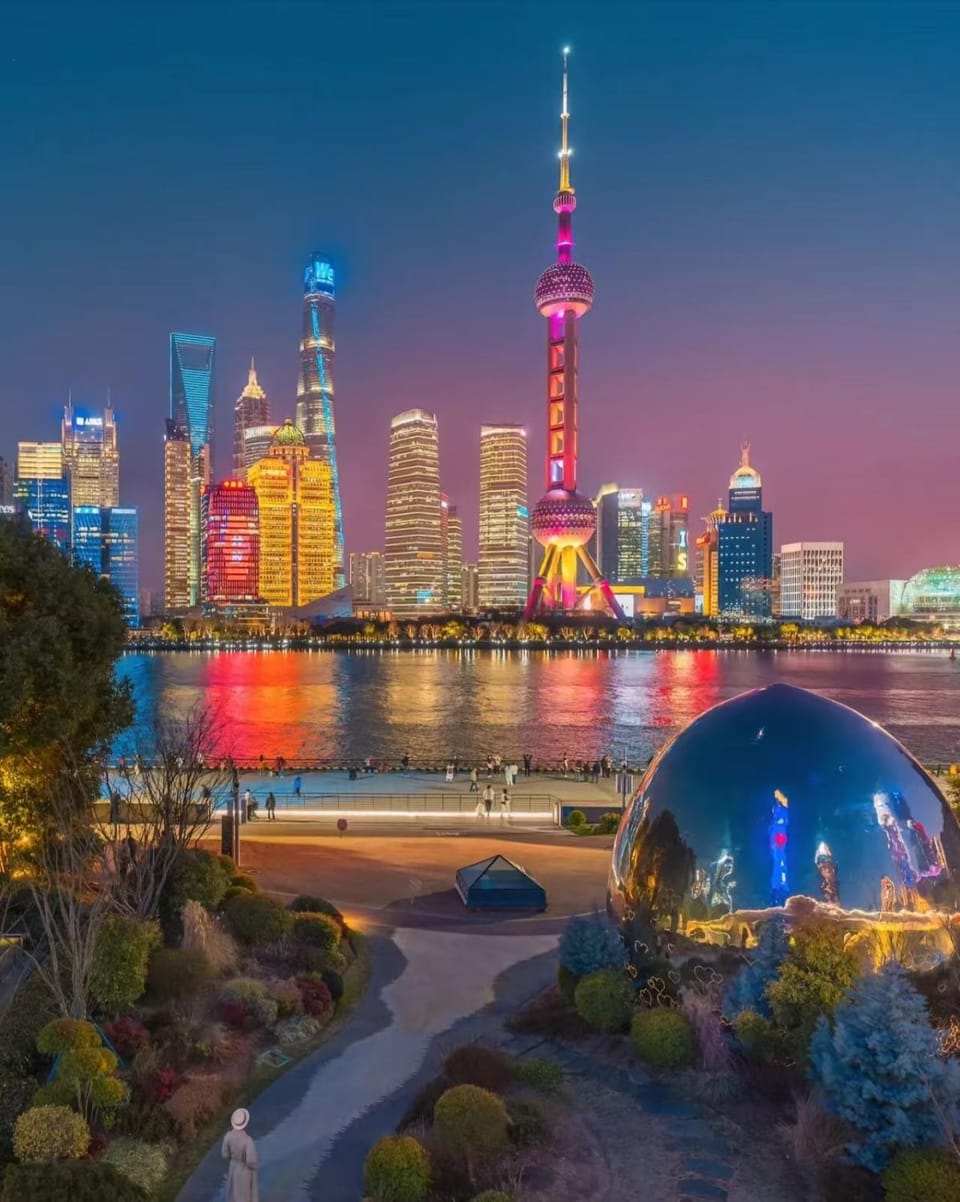 Nearby landmark, Natural landscape, City view