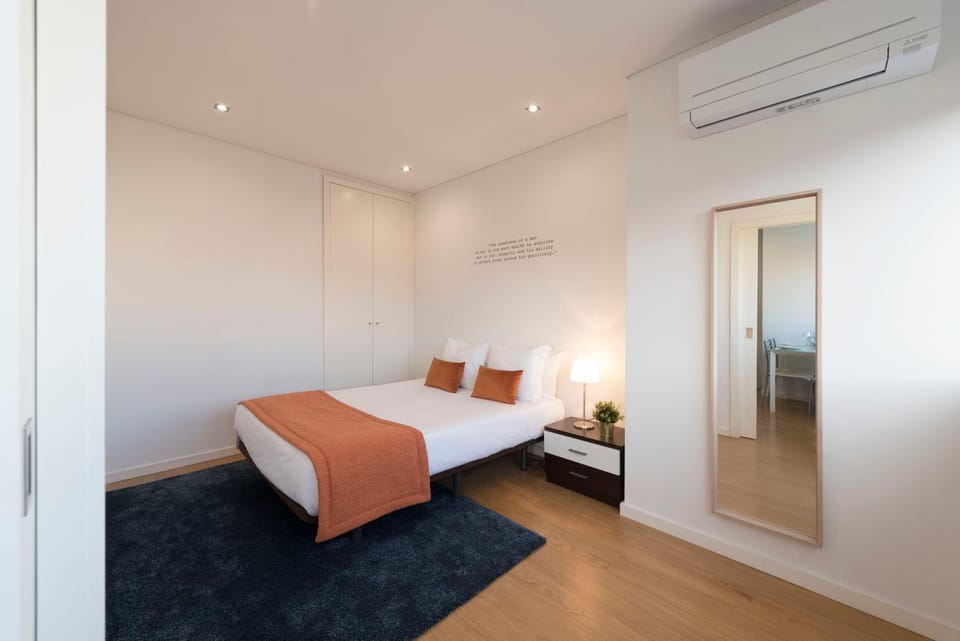 Bed, Bedroom