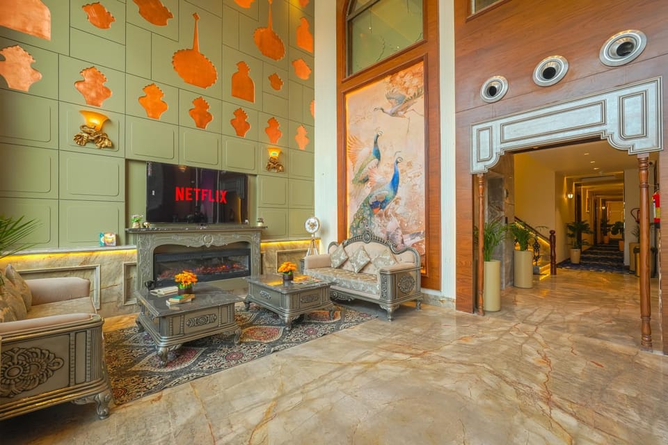 TV and multimedia, Lobby or reception