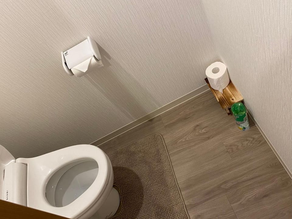 Seasons202 Apartment in Osaka
