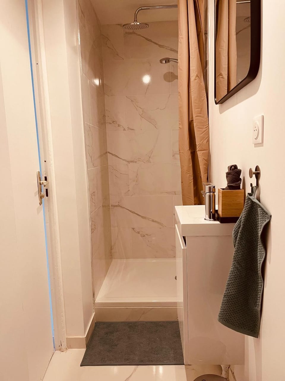 Shower, Bathroom