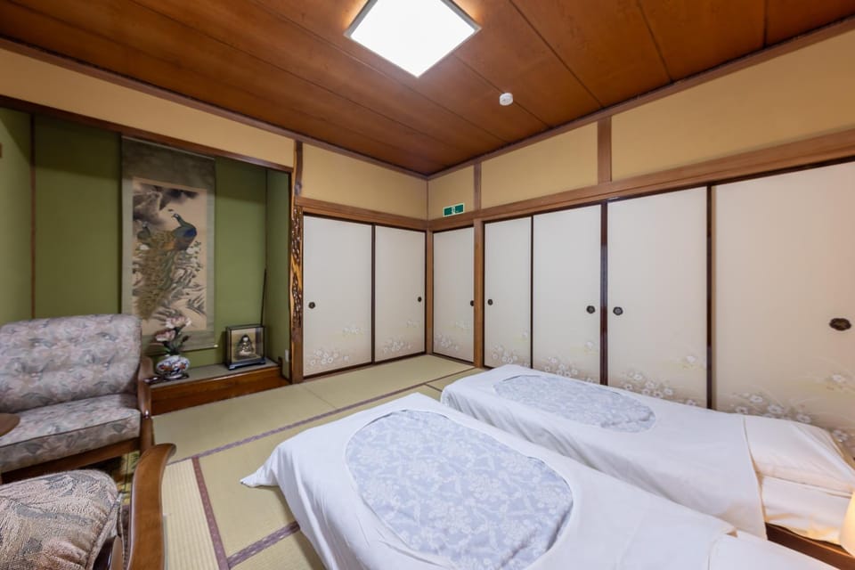 Golden Fox Inn, Historic Machiya, Walk to Matsumoto Castle and Attractions Apartment in Nagano Prefecture