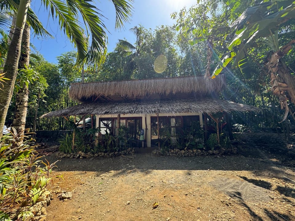 NUTMEG Cottage Siargao- Private room Bed and Breakfast in General Luna