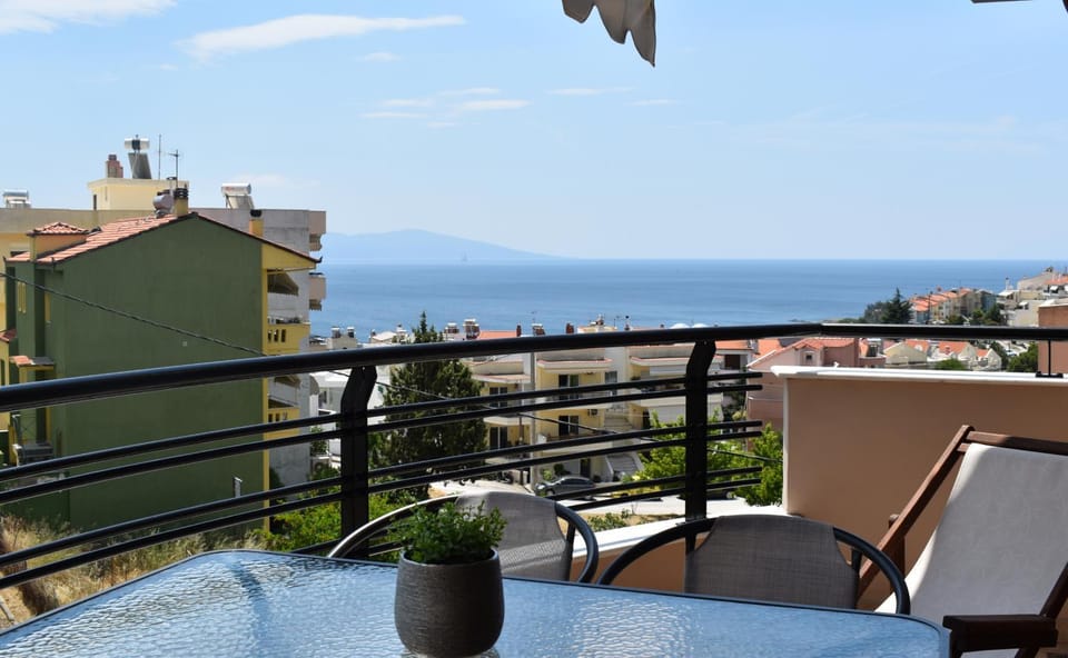 View (from property/room), Balcony/Terrace