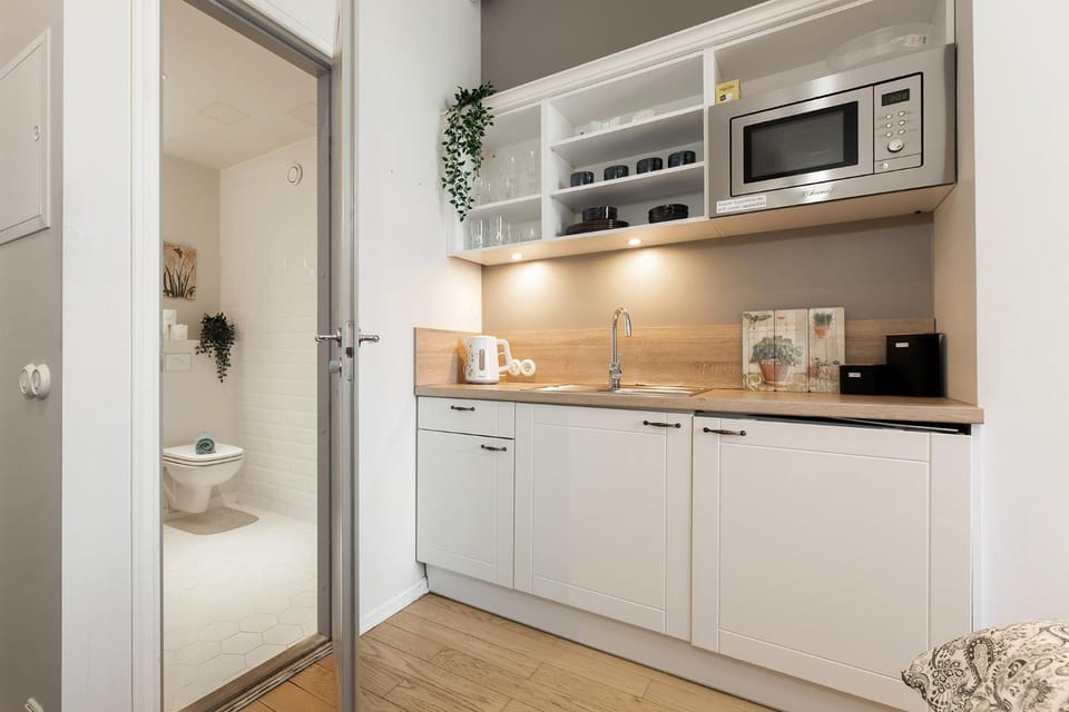 Modern Studio Next to Old Town Apartment in Tallinn