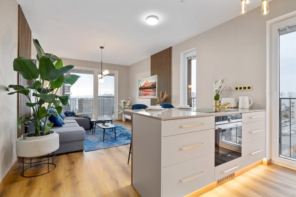 Kitchen or kitchenette, Living room