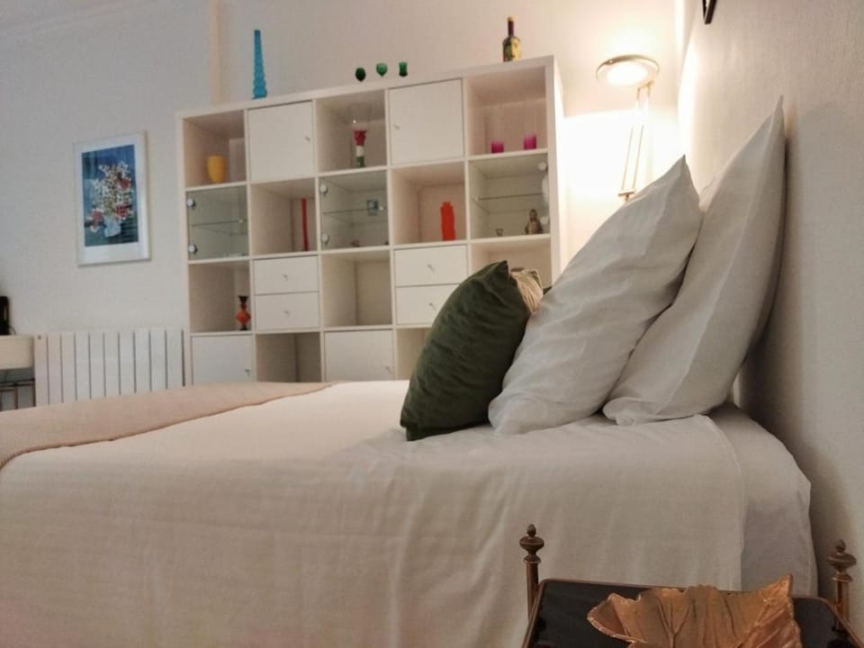 Facing Monaco, Cosy flat with parc & swimming Apartment in Roquebrune-Cap-Martin
