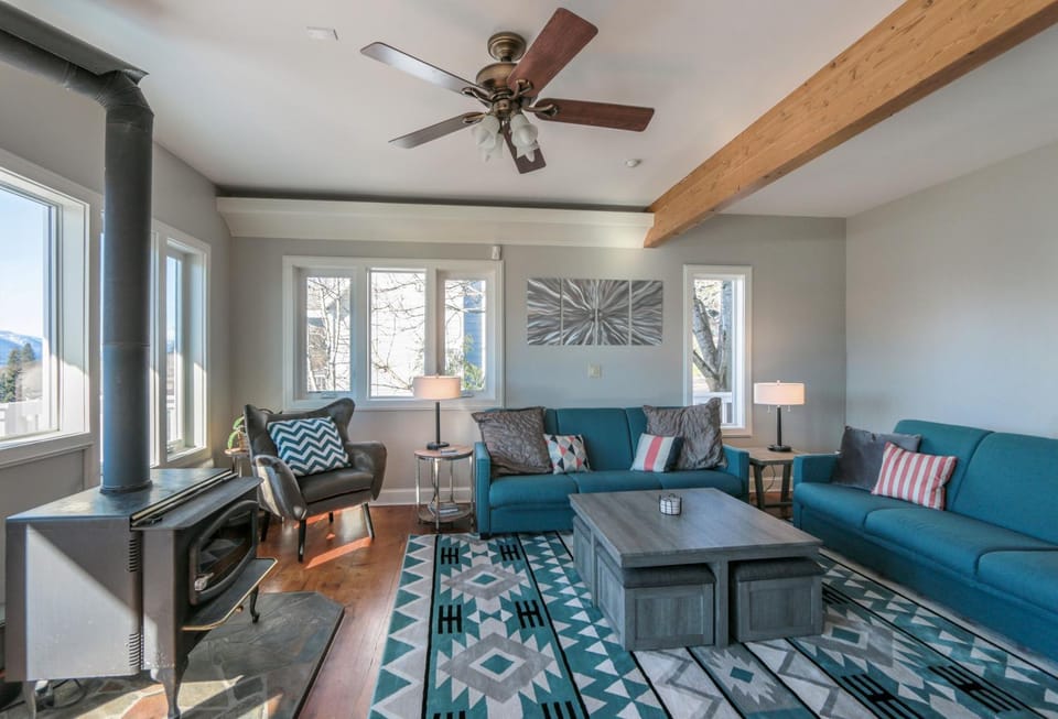 Grandview Get-A-Way House in White Salmon