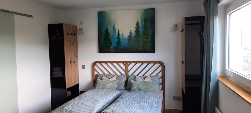 Bed, Photo of the whole room