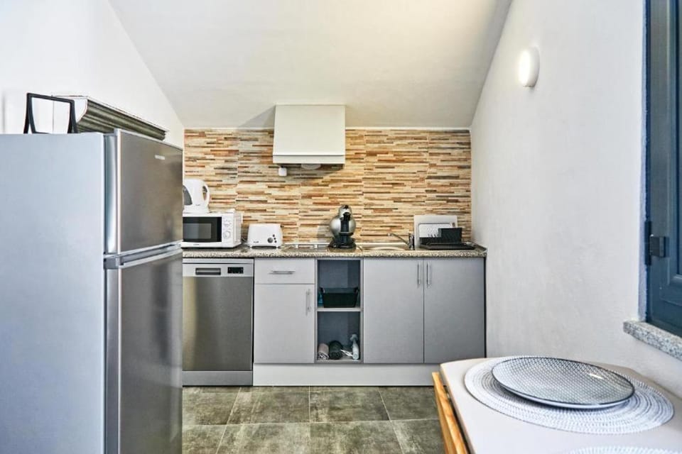 Kitchen or kitchenette, kitchen