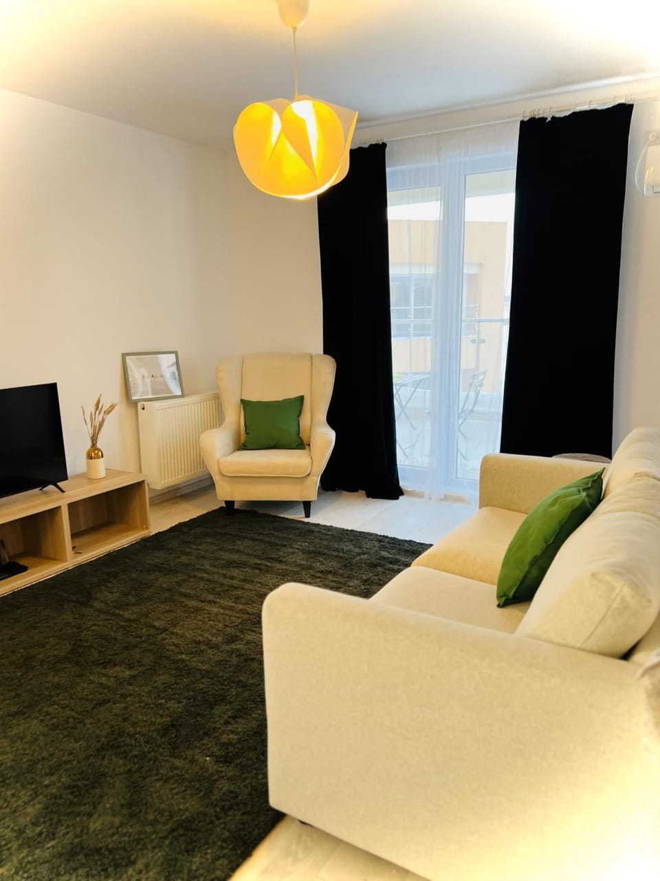 Communal lounge/ TV room, Communal lounge/ TV room, Bed, TV and multimedia, Living room, Seating area, Evening entertainment, pet friendly