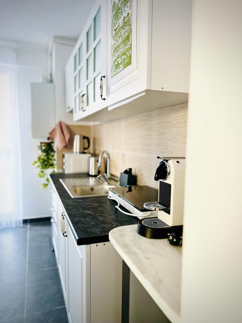 Airport Gardens Loft Apartment in Romania