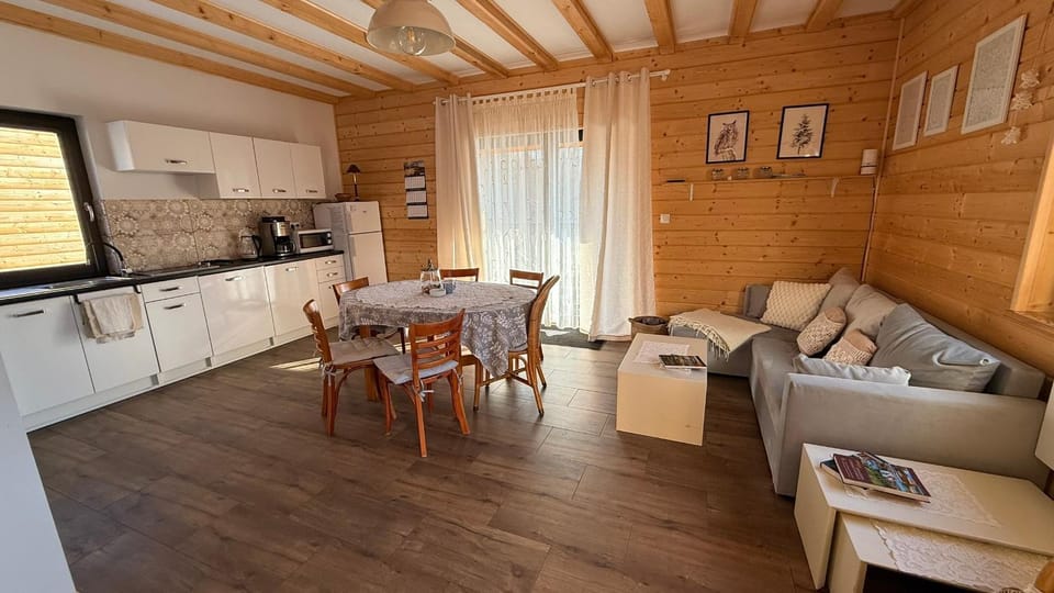 Domki Wilcza A House in Lower Silesian Voivodeship