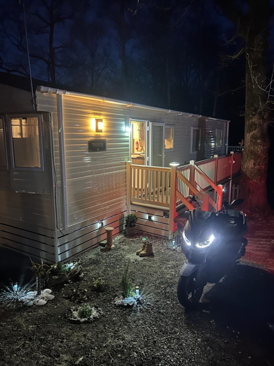 Woodland Retreat Entire Holiday Home in Hastings Campground/ 
RV Resort in Hastings