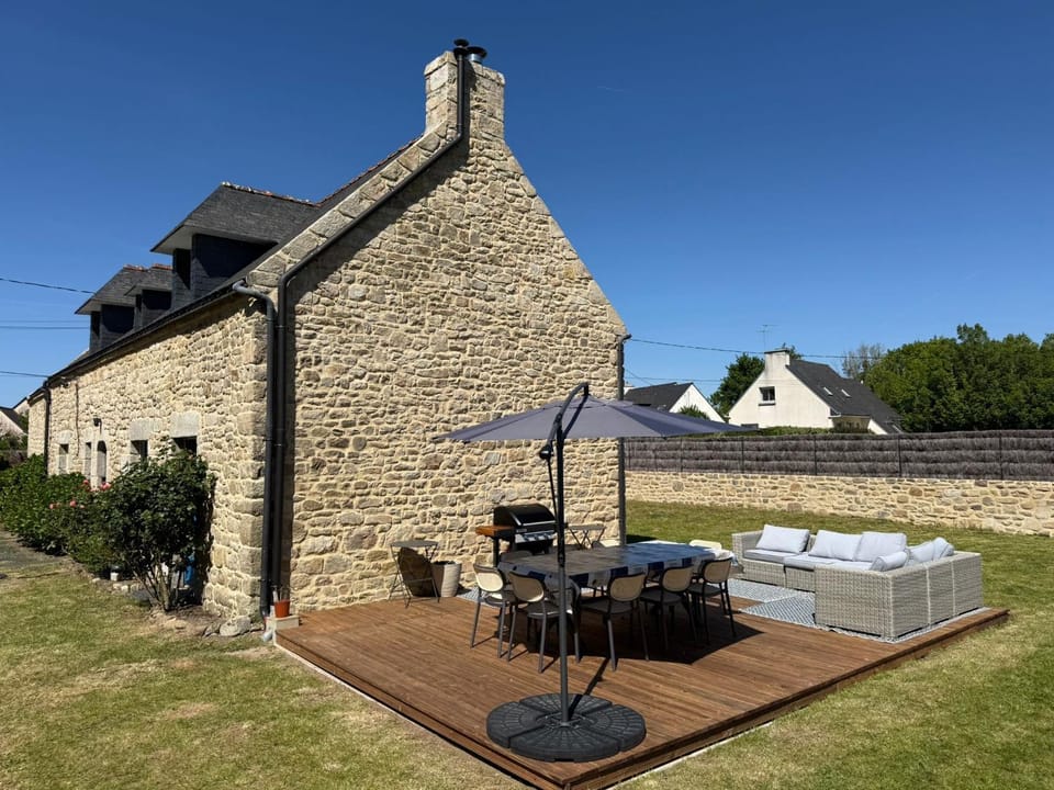 Longère de Kérinis House in Locmariaquer